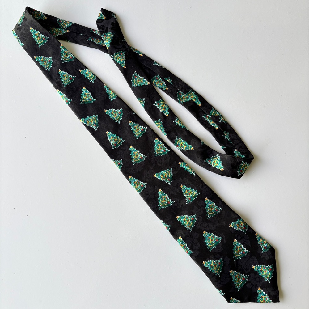 Golden Wreath 100% Silk Neck Tie Christmas Holiday Party Costume